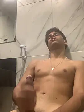 Snapshot of arthur22centim chatting on 04.07.26 arthur22centim online show from 04.07.26