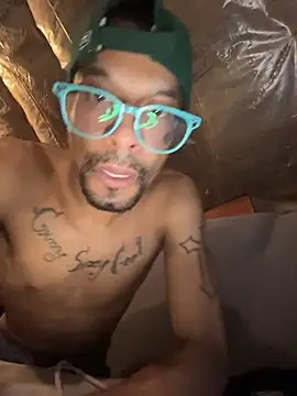 Snapshot of JRNBLU44 chatting on 04.14.26 JRNBLU44 online show from 04.14.26