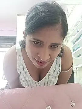 Snapshot of SofiaMendez1_ chatting on 06.25.26 SofiaMendez1 online show from 06.25.26