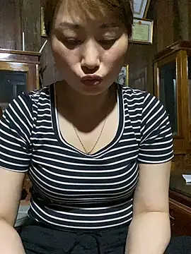 Snapshot of Ava_xxx chatting on 05.17.26 Ava xxx online show from 05.17.26