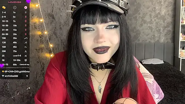 EmilyEmbears online show from 06.15.26
