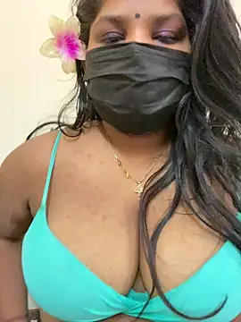 Snapshot of Shalu_naughty69 chatting on 06.05.26 Shalu naughty69 online show from 06.05.26
