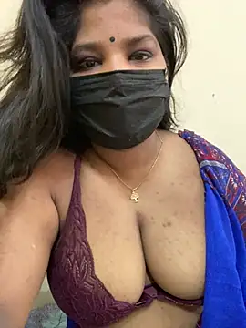 Snapshot of Shalu_naughty69 chatting on 06.27.26 Shalu naughty69 online show from 06.27.26