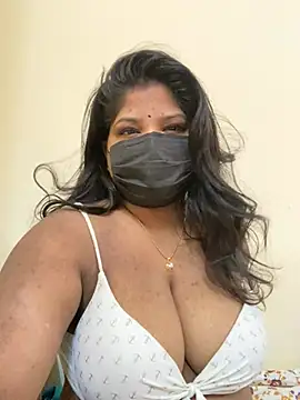 Snapshot of Shalu_naughty69 chatting on 07.21.26 Shalu naughty69 online show from 07.21.26