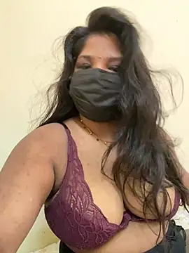 Snapshot of Shalu_naughty69 chatting on 07.27.26 Shalu naughty69 online show from 07.27.26