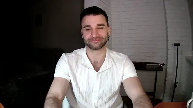 Snapshot of DaddySlava chatting on 04.23.26 DaddySlava online show from 04.23.26