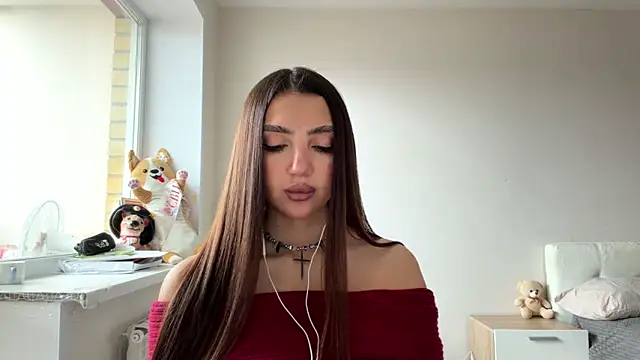 Snapshot of AlvinaMair chatting on 04.09.26 AlvinaMair online show from 04.09.26