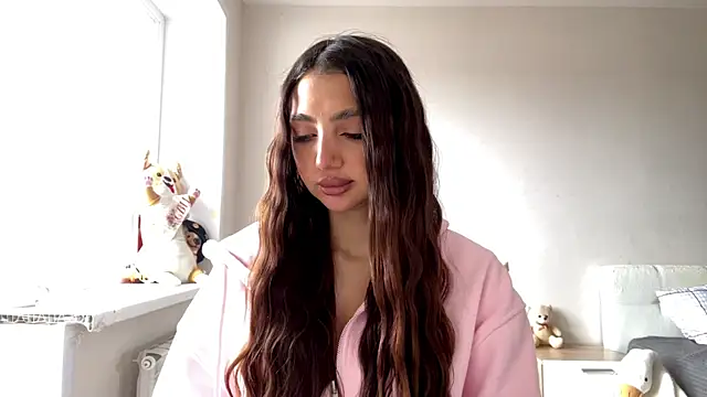 Snapshot of AlvinaMair chatting on 04.13.26 AlvinaMair online show from 04.13.26