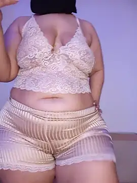 Snapshot of Sexy_yassimna chatting on 06.12.26 Sexy yassimna online show from 06.12.26