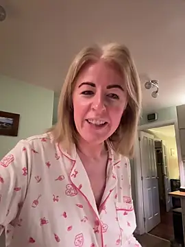 Laylaskyexx online show from 04.08.26