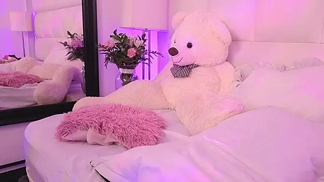 DaliaCastle online show from 07.24.26
