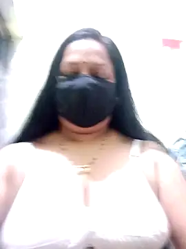 PINKI 024 online show from 05.08.26