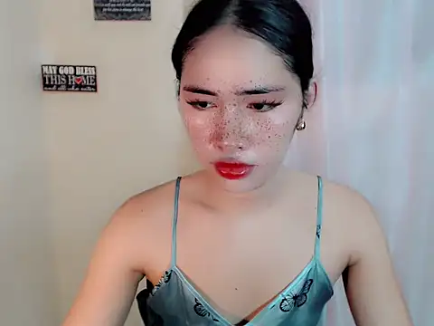 Snapshot of urasiankylie chatting on 05.03.26 urasiankylie online show from 05.03.26