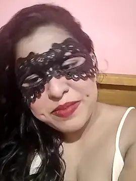 Snapshot of Maskedcurves chatting on 04.04.26 Maskedcurves online show from 04.04.26