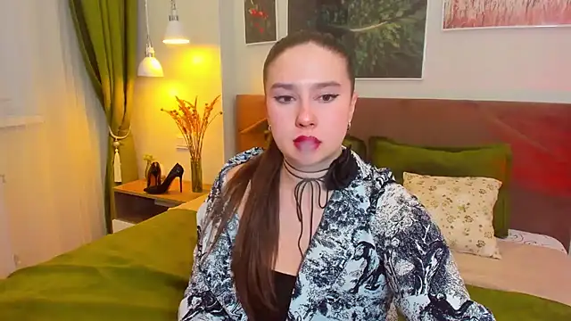 Snapshot of Sienna_Spice chatting on 04.11.26 Sienna Spice online show from 04.11.26
