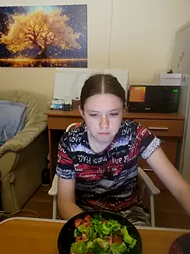 JessicaHolland1 online show from 06.15.26