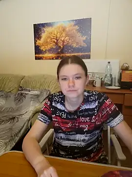 JessicaHolland1 online show from 06.18.26