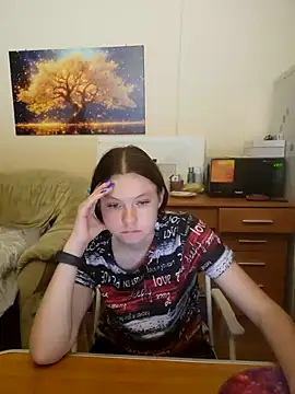 JessicaHolland1 online show from 06.21.26
