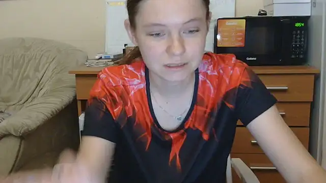 JessicaHolland1 online show from 07.28.26