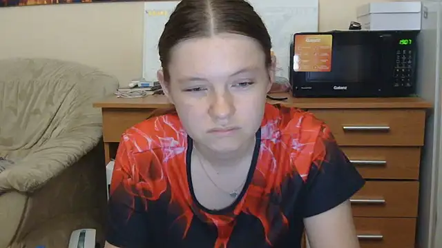 JessicaHolland1 online show from 07.28.26