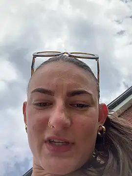 MiaLovesxxx online show from 06.22.26