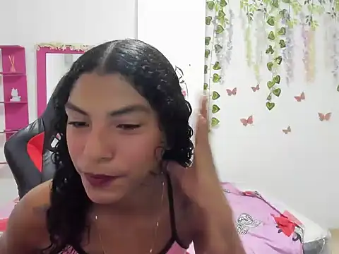 caramelo hot11 online show from 04.06.26