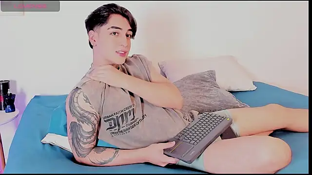 Snapshot of Thiago_angel chatting on 05.12.26 Thiago angel online show from 05.12.26