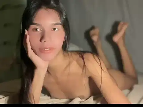 Snapshot of yourgirl_aliya02 chatting on 05.05.26 yourgirl aliya02 online show from 05.05.26