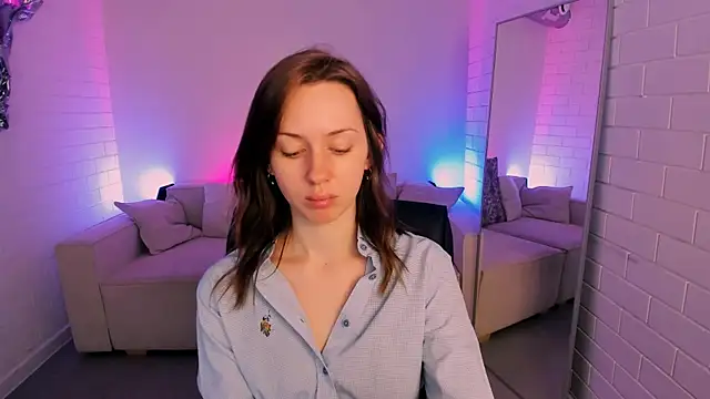Snapshot of MeganClapp chatting on 04.15.26 MeganClapp online show from 04.15.26