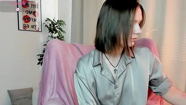 kirarogersss online show from 04.09.26