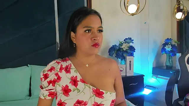 Snapshot of AprilMiiller chatting on 04.18.26 AprilMiiller online show from 04.18.26