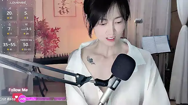 Snapshot of noomi-1111 chatting on 05.07.26 noomi-1111 online show from 05.07.26