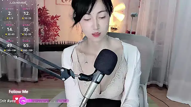 Snapshot of noomi-1111 chatting on 07.28.26 noomi-1111 online show from 07.28.26
