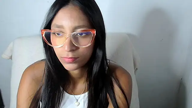 Snapshot of valenxx_ chatting on 04.03.26 valenxx online show from 04.03.26