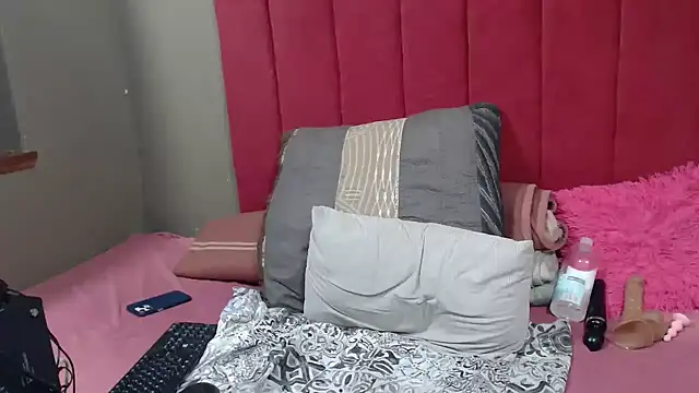 PinkyxGodess online show from 04.28.26