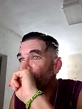 Snapshot of Brian8969 chatting on 04.04.26 Brian8969 online show from 04.04.26