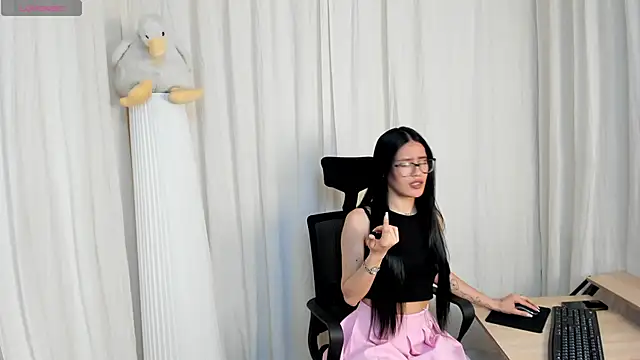 Astley wolf online show from 04.07.26