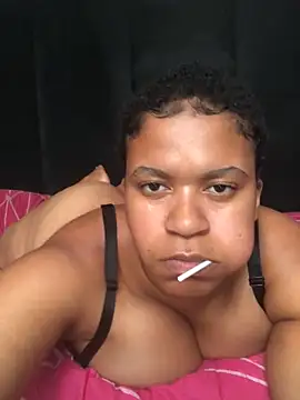 Snapshot of BabyyCakessX chatting on 04.08.26 BabyyCakessX online show from 04.08.26