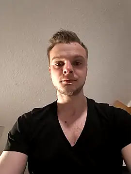 Snapshot of CuteDenno chatting on 04.06.26 CuteDenno online show from 04.06.26