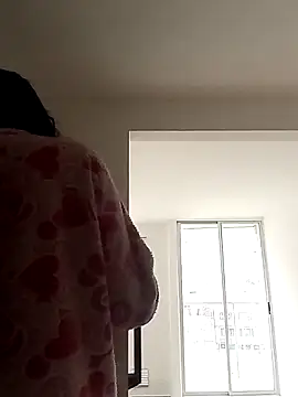 kitsune nyoko online show from 04.05.26