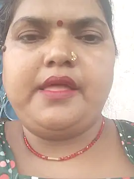Snapshot of Desi_hot_bhabhi01 chatting on 05.10.26 Desi hot bhabhi01 online show from 05.10.26