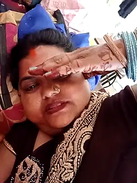 Snapshot of Desi_hot_bhabhi01 chatting on 05.14.26 Desi hot bhabhi01 online show from 05.14.26