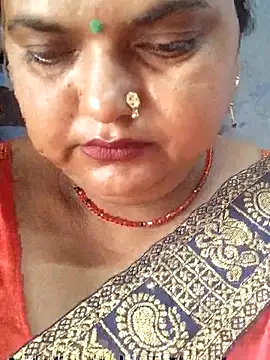 Snapshot of Desi_hot_bhabhi01 chatting on 07.11.26 Desi hot bhabhi01 online show from 07.11.26