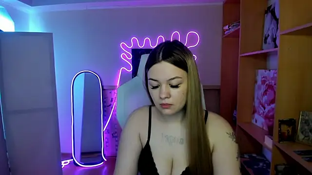 AmeliePeach online show from 04.25.26