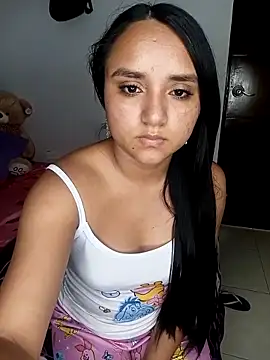 Snapshot of Valentina_Narvaez chatting on 04.27.26 Valentina Narvaez online show from 04.27.26