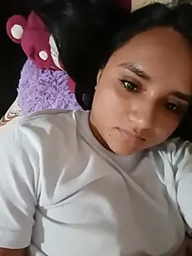 Snapshot of Valentina_Narvaez chatting on 05.29.26 Valentina Narvaez online show from 05.29.26