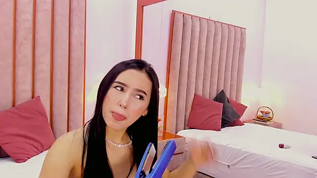Zoe Monrow online show from 05.19.26