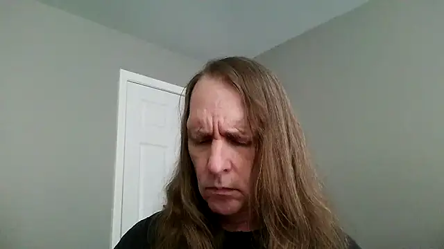 Snapshot of Magnus_Luv chatting on 05.27.26 Magnus Luv online show from 05.27.26
