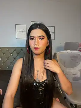 Snapshot of JassmineLove chatting on 06.04.26 JassmineLove online show from 06.04.26
