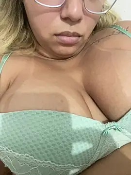 Snapshot of gabyzinha2030 chatting on 07.21.26 gabyzinha2030 online show from 07.21.26